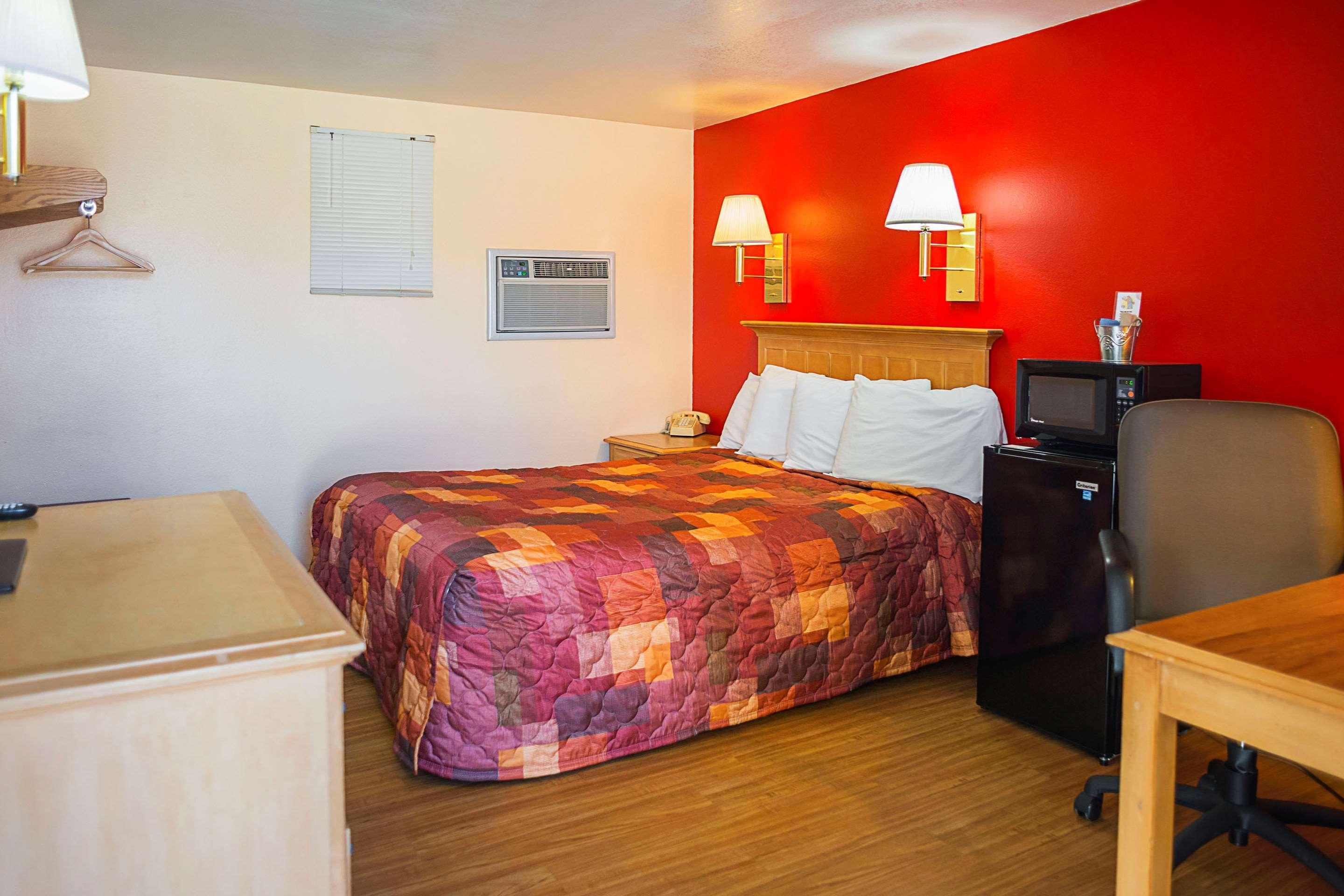 Rodeway Inn Buffalo Exterior foto